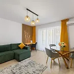 Apartment Qualis 7th Heaven Brasov