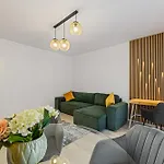 Apartment Qualis 7th Heaven Brasov
