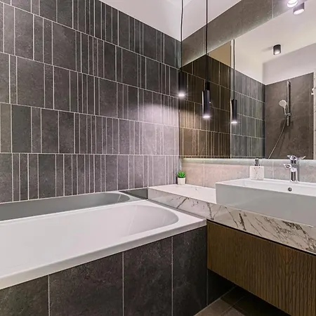 Qualis 7th Heaven * Brasov