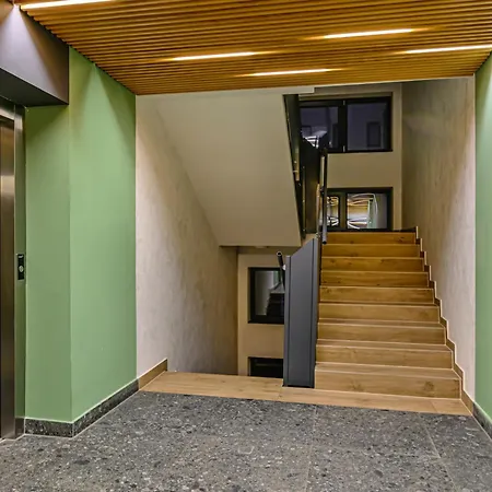 Qualis 7th Heaven Daire *